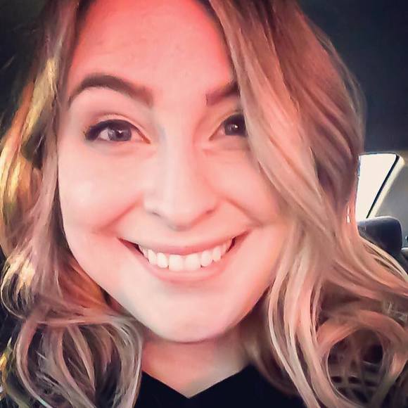 Meet your Posher, Jessica - Picture 1 of 1